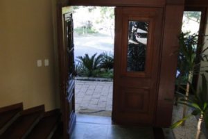 Casa em Condomínio à venda com 1350m², 7 dormitórios, 5 suítes, 4 vagas, no bairro Cavalhada em PORTO ALEGRE