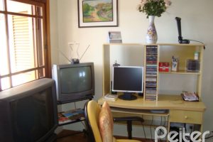 Casa à venda com 520m², 4 dormitórios, 1 suíte, 3 vagas, no bairro Tristeza em Porto Alegre