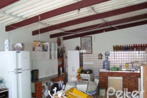 Casa à venda com 280m², 3 dormitórios, 1 suíte, 2 vagas, no bairro Tristeza em Porto Alegre