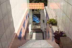 Casa à venda com 280m², 3 dormitórios, 1 suíte, 2 vagas, no bairro Tristeza em Porto Alegre