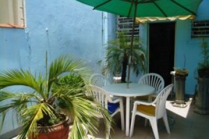 Casa à venda com 181m², 3 dormitórios, 1 suíte, 4 vagas, no bairro Ipanema em Porto Alegre