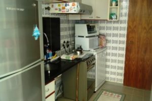 Casa à venda com 181m², 3 dormitórios, 1 suíte, 4 vagas, no bairro Ipanema em Porto Alegre