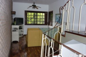 Casa à venda com 300m², 3 dormitórios, 1 suíte, 3 vagas, no bairro Vila Conceição em Porto Alegre