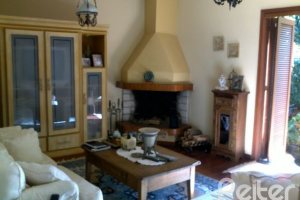 Casa à venda com 219m², 3 dormitórios, 1 suíte, 3 vagas, no bairro Tristeza em Porto Alegre