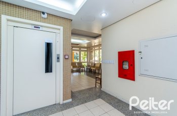  Espera para Elevador