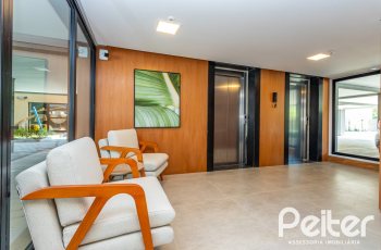  Espera para Elevador