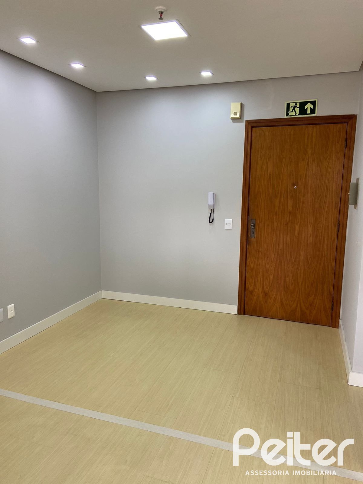 Comercial à venda em Menino Deus, Porto Alegre — foto 2