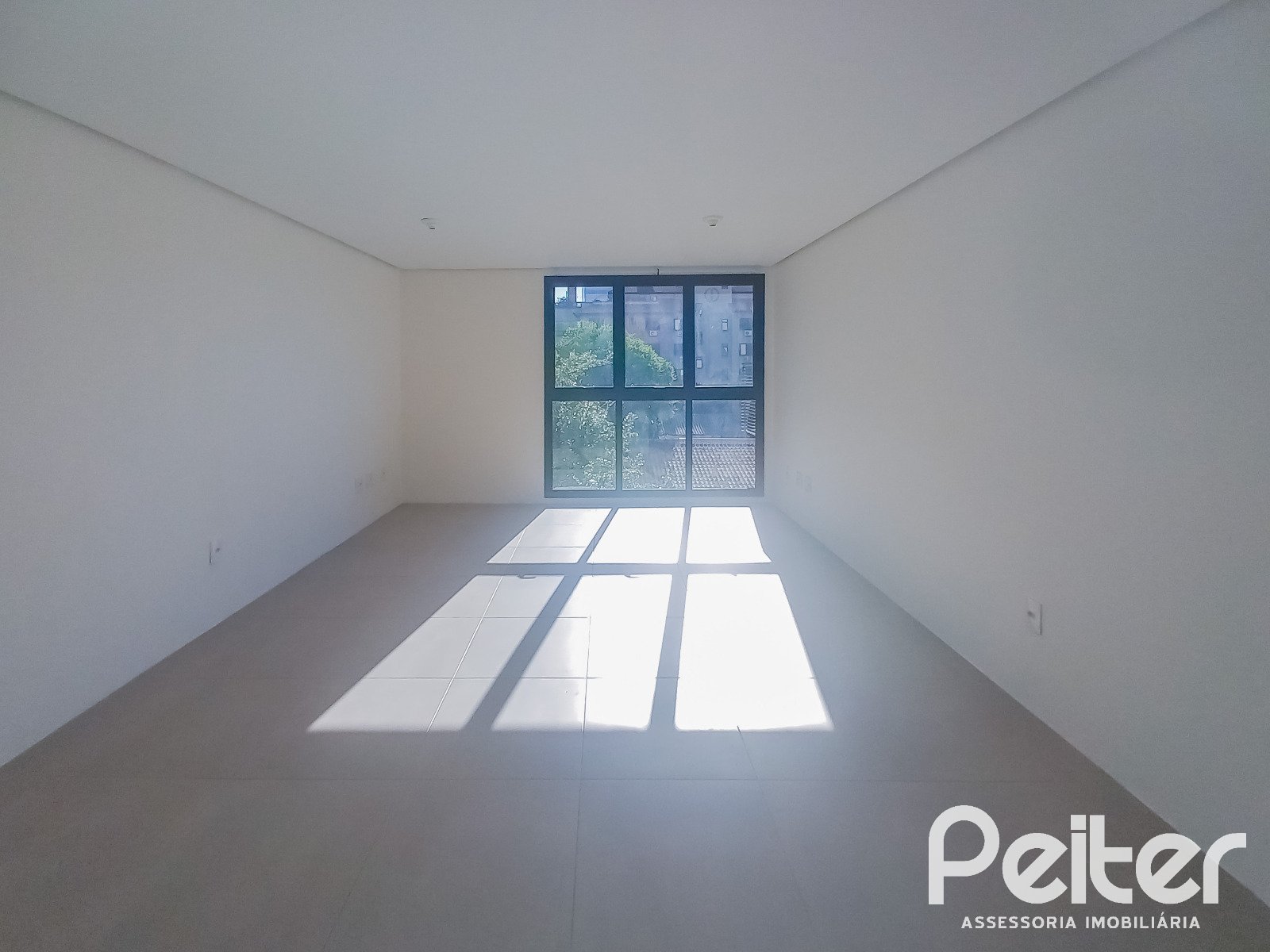 Comercial à venda em Tristeza, Porto Alegre — foto 2