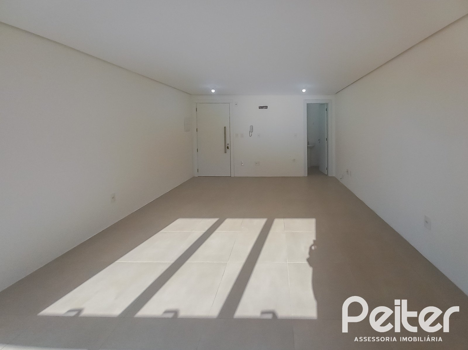 Comercial à venda em Tristeza, Porto Alegre — foto 3