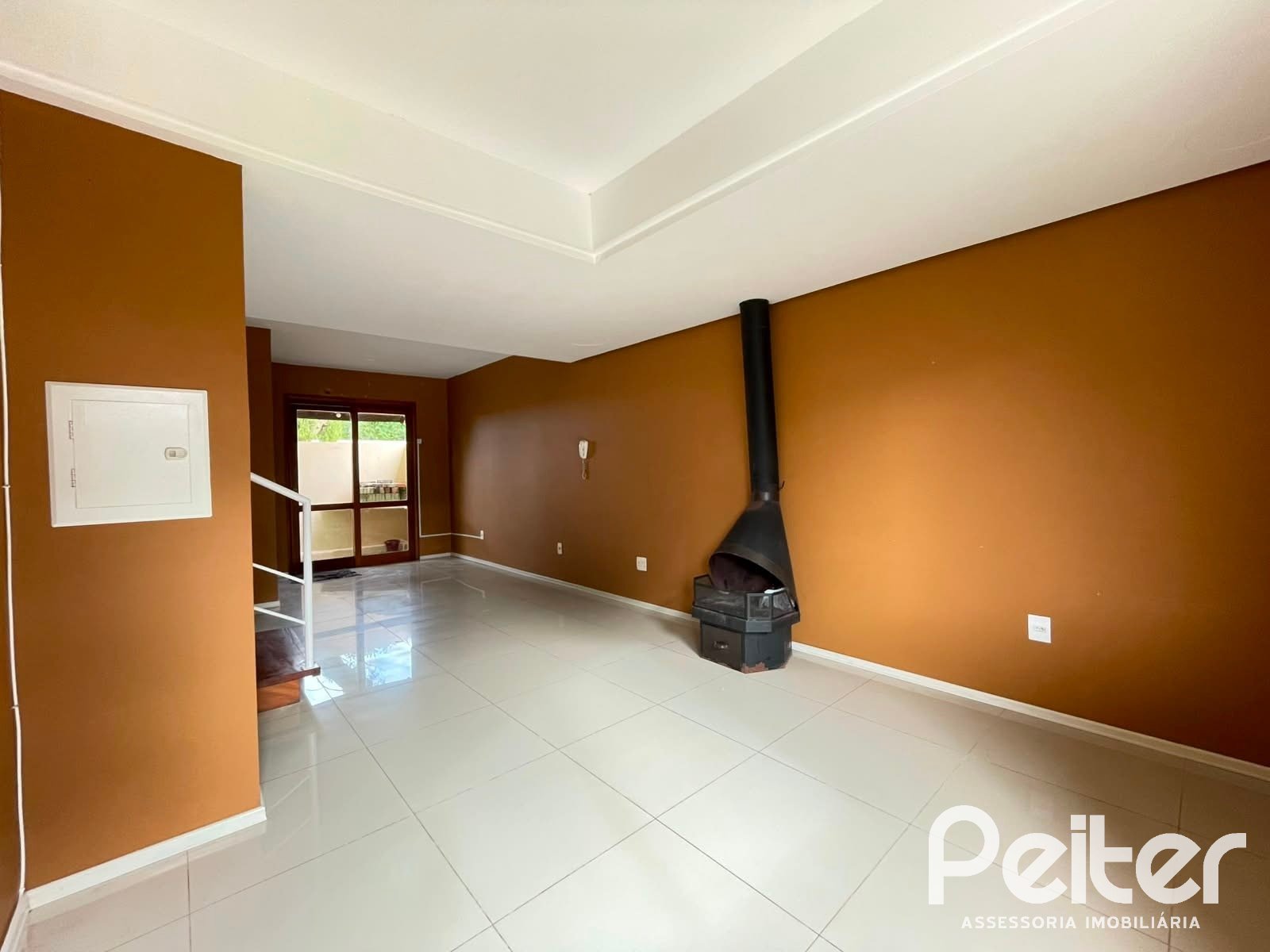 Casa à venda em Guarujá, Porto Alegre — foto 1