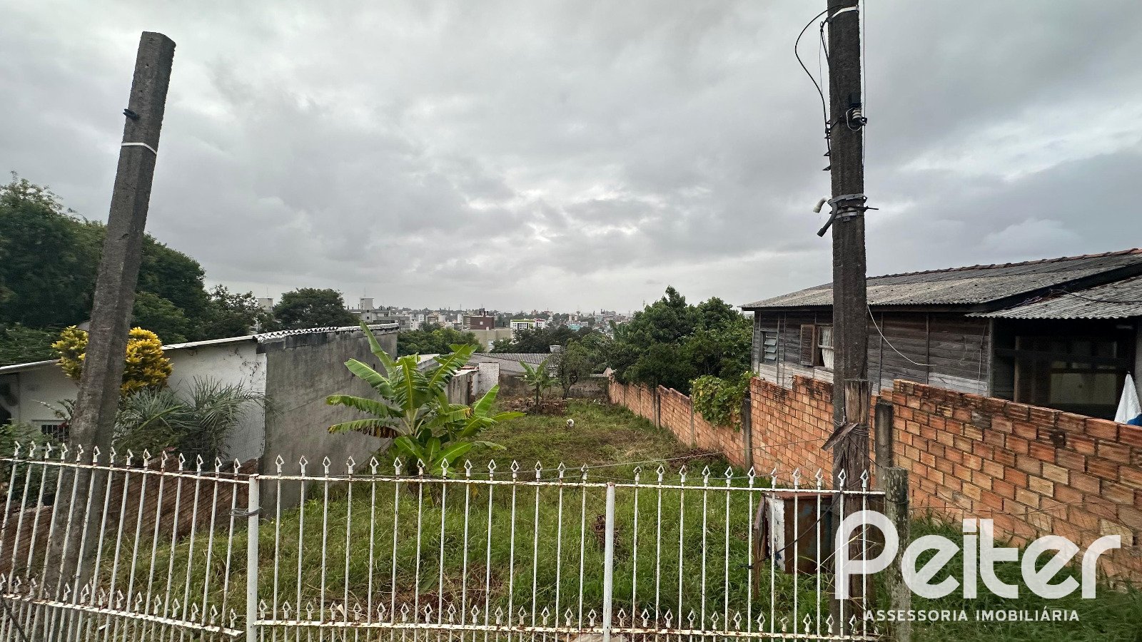 Terreno à venda em Camaquã, Porto Alegre — foto 1